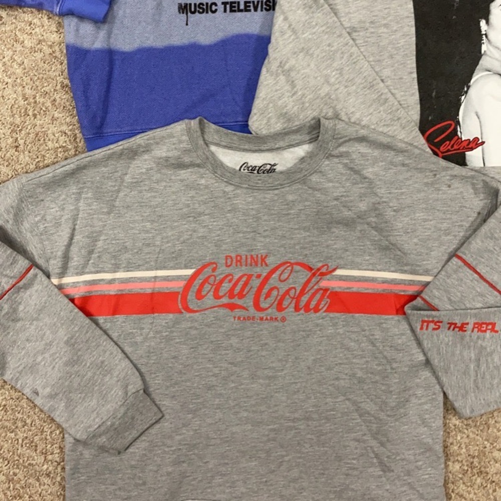 Women’s Streetwear Cropped Sweatshirts - size large - sold as a lot